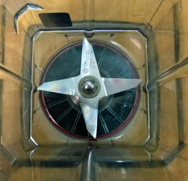 propeller blades of Vitamix