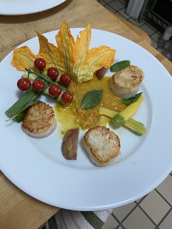 dehydrated zucchini blossom with seared scallops