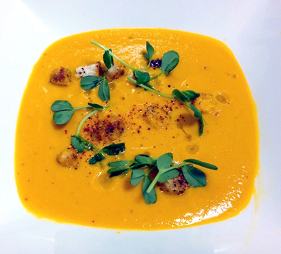 carrot soup with curry and ginger