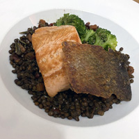 salmon with lentils and shitake mushrooms