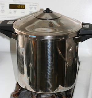 pressure cooker